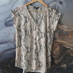 NWOT! EXPRESS GRAMERCY TOP
